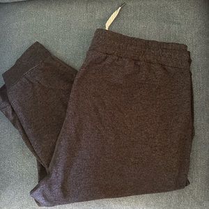 Vuori grey heathered jogger sweats (XL)